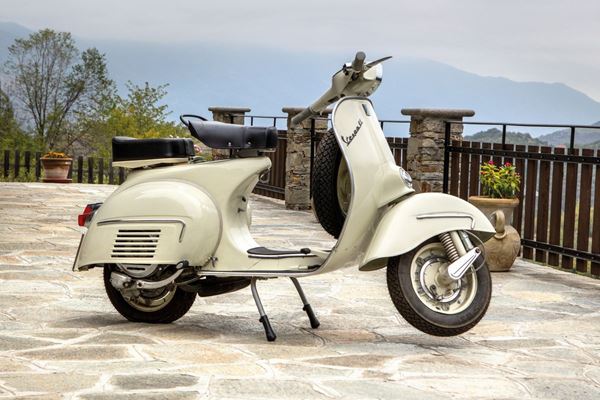 Piaggio - Vespa 150 GL