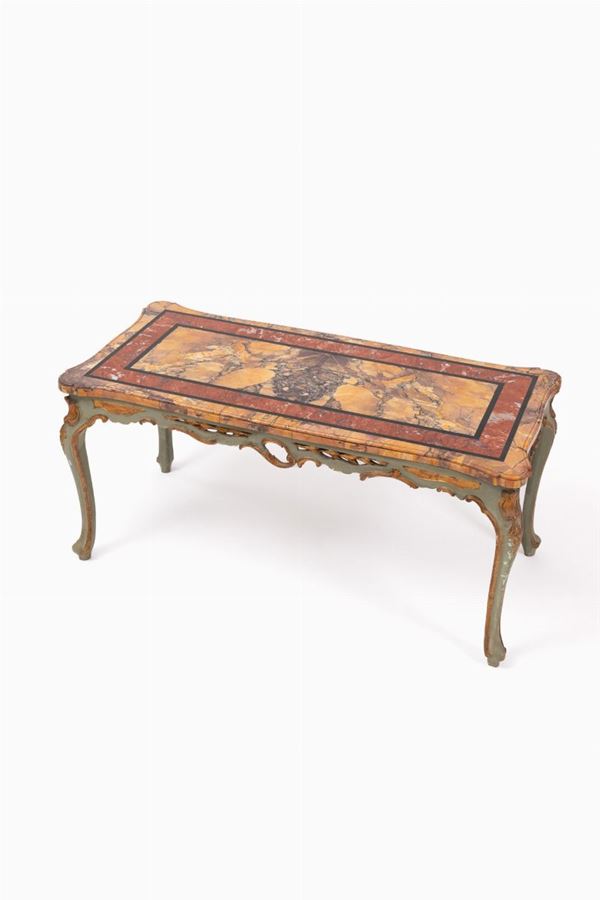 Tavolino da salotto con piano in marmo  - Auction Antiques - Incanto Casa d'Aste e Galleria