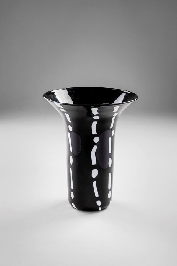 Murano - Vaso in pasta di vetro nera