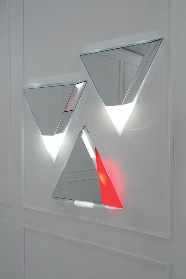 Nanda Vigo : Scultura luminosa Life
Elemen  - Asta Design - Incanto Casa d'Aste e Galleria