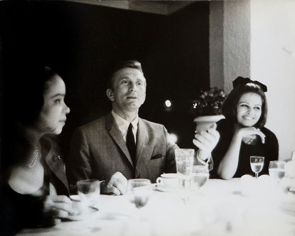 Pierluigi Praturlon - Kirk Douglas e Claudia Cardina