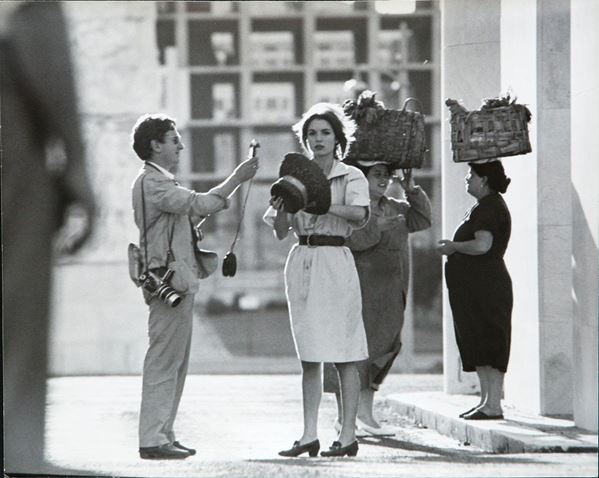 Pierluigi Praturlon - Elsa Martinelli sul set del fi