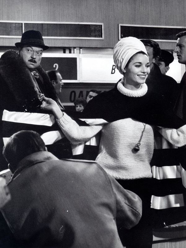 Pierluigi Praturlon - Elsa Martinelli e Orson Wells 