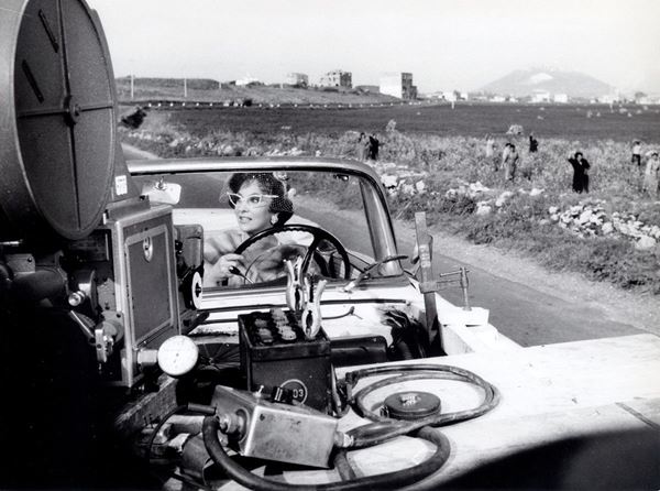 Pierluigi Praturlon - Gina Lollobrigida sul set
Sta