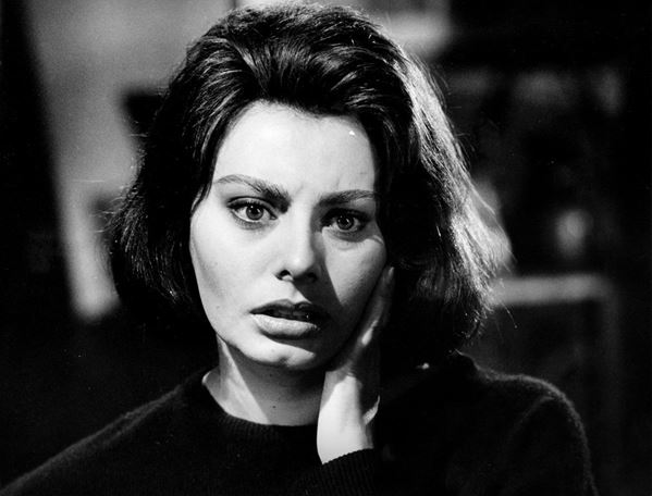 Pierluigi Praturlon : Sofia Loren sul set del film &quot;  - Asta Fotografia - Incanto Casa d'Aste e Galleria