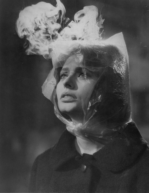 Pierluigi Praturlon : Sofia Loren sul set del film &quot;  - Auction Fotografia - Incanto Casa d'Aste e Galleria