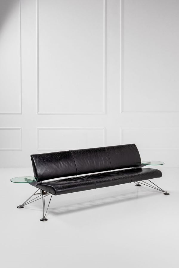Roy Fleetwood - Divano mod. Wing con tavolini integrati