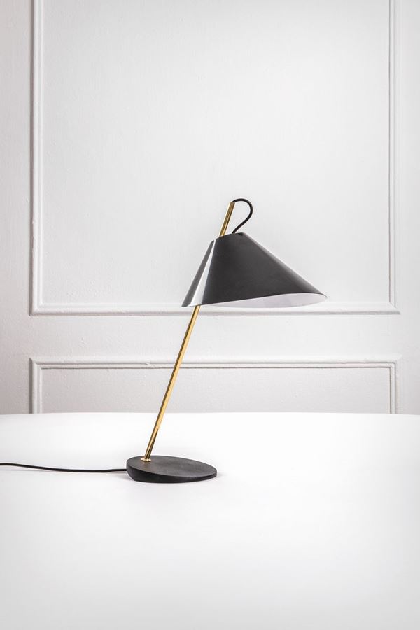 Luigi Caccia Dominioni : Lampada da tavolo LTA2 Base ghisa  - Auction Classic Design - Incanto Casa d'Aste e Galleria