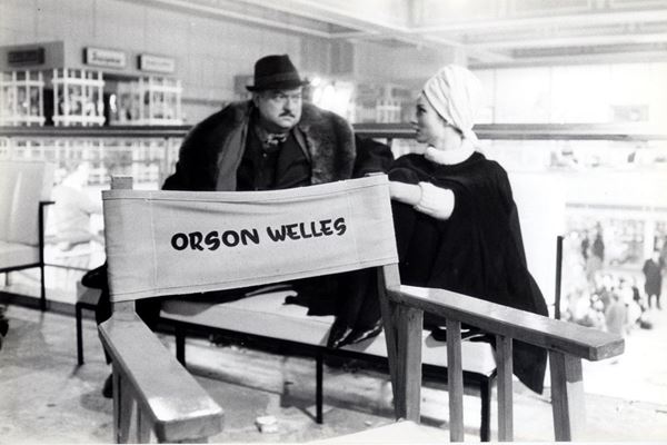 Pierluigi Praturlon - Elsa Martinelli con Orson Well