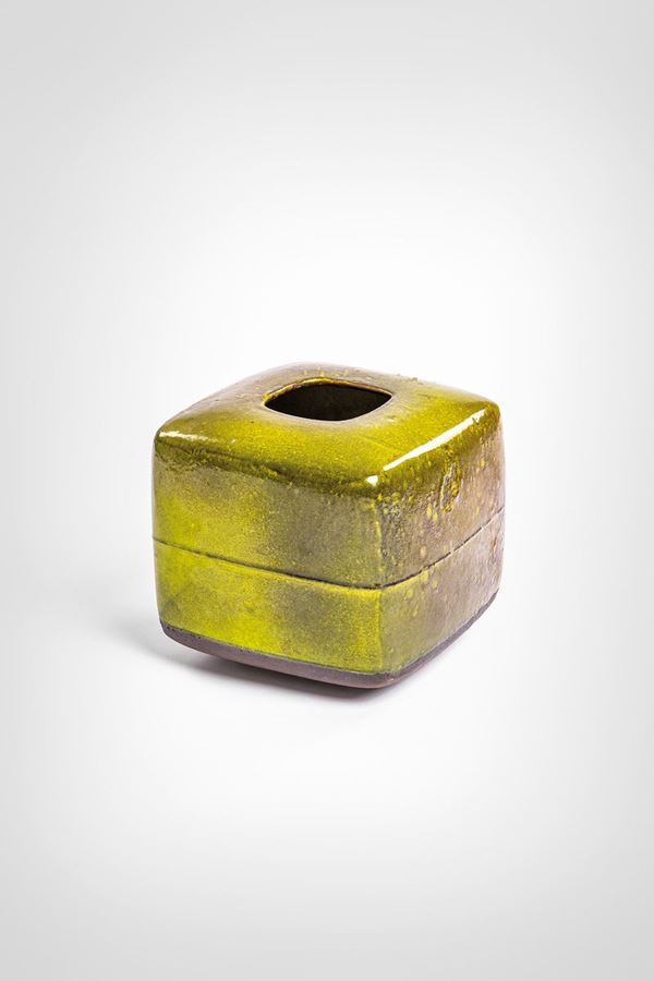 Alessio Tasca - Vaso cubico verde