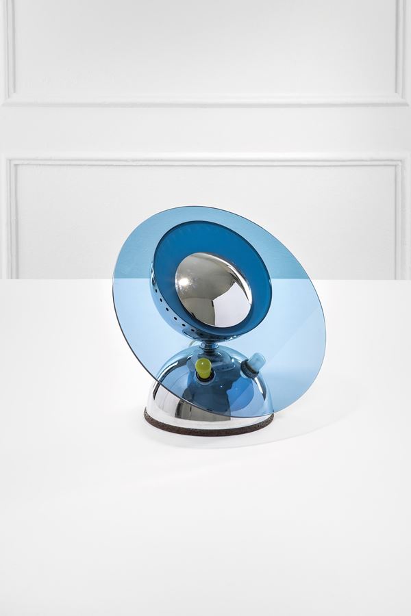 Lampada da tavolo cinetica
