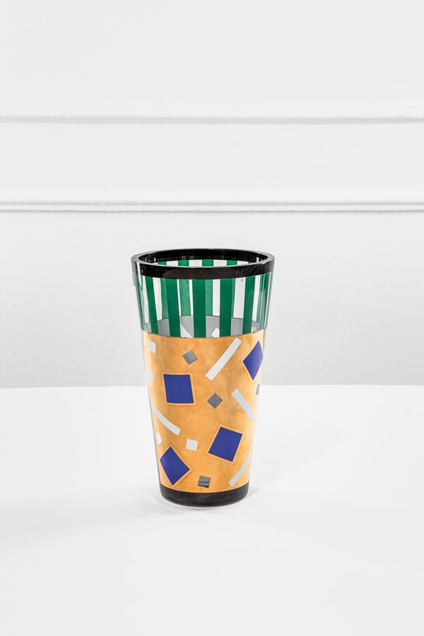Nanae Umeda - Vaso mod. Saqqarrah, della serie Handle With Care