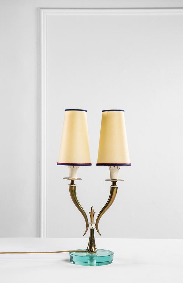 Lampada da tavolo a due luci