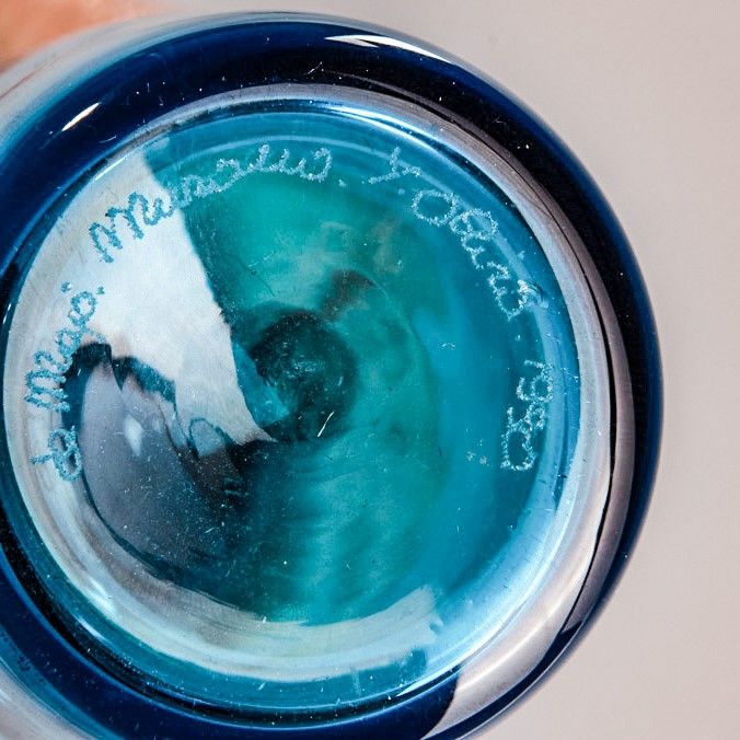 Mimì, bottiglia con tappo gioiello della serie Opera.