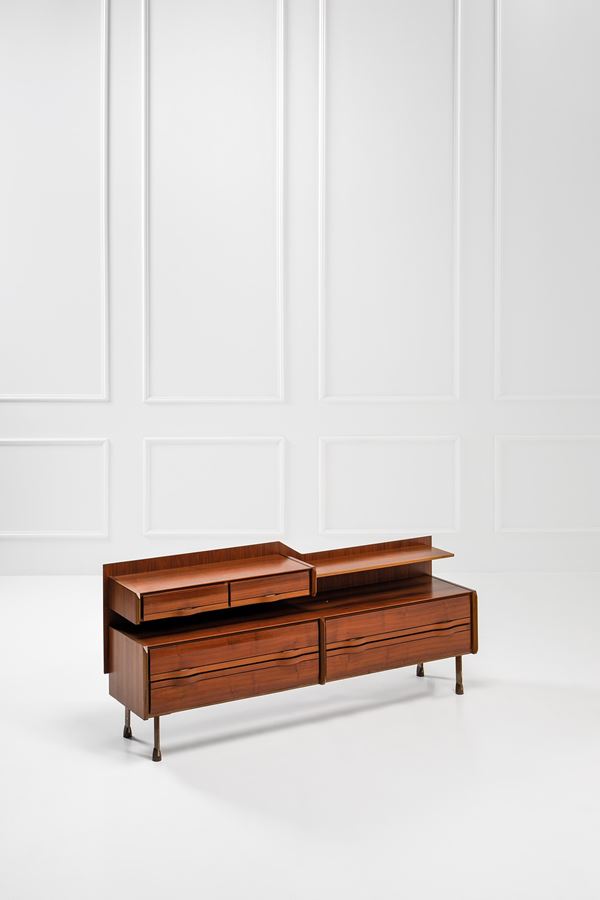 Credenza con alzatina