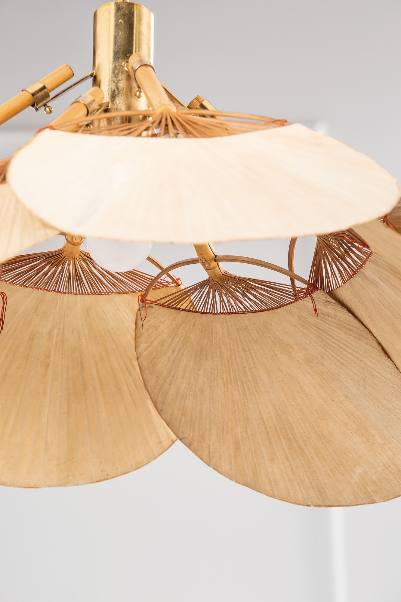 Ingo Maurer - Lampada a Sospensione della Serie Uchiwa