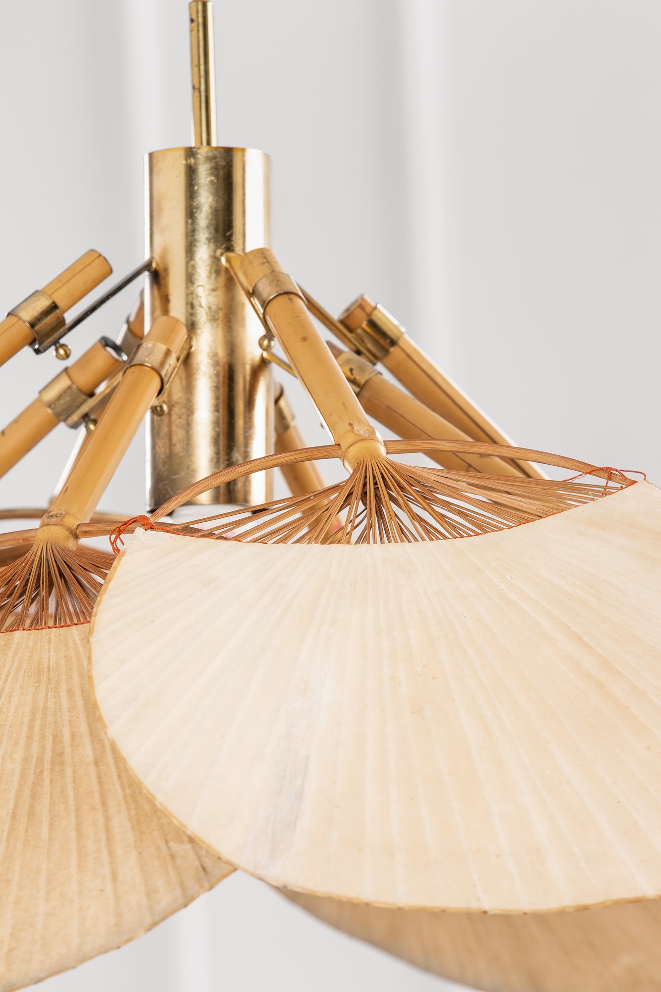 Ingo Maurer - Lampada a Sospensione della Serie Uchiwa