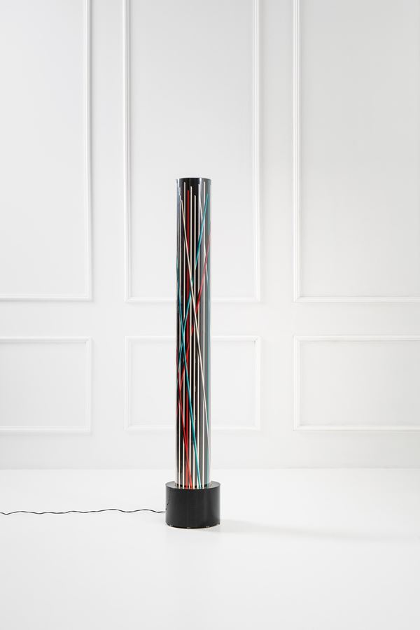 Lampada da terra Totem