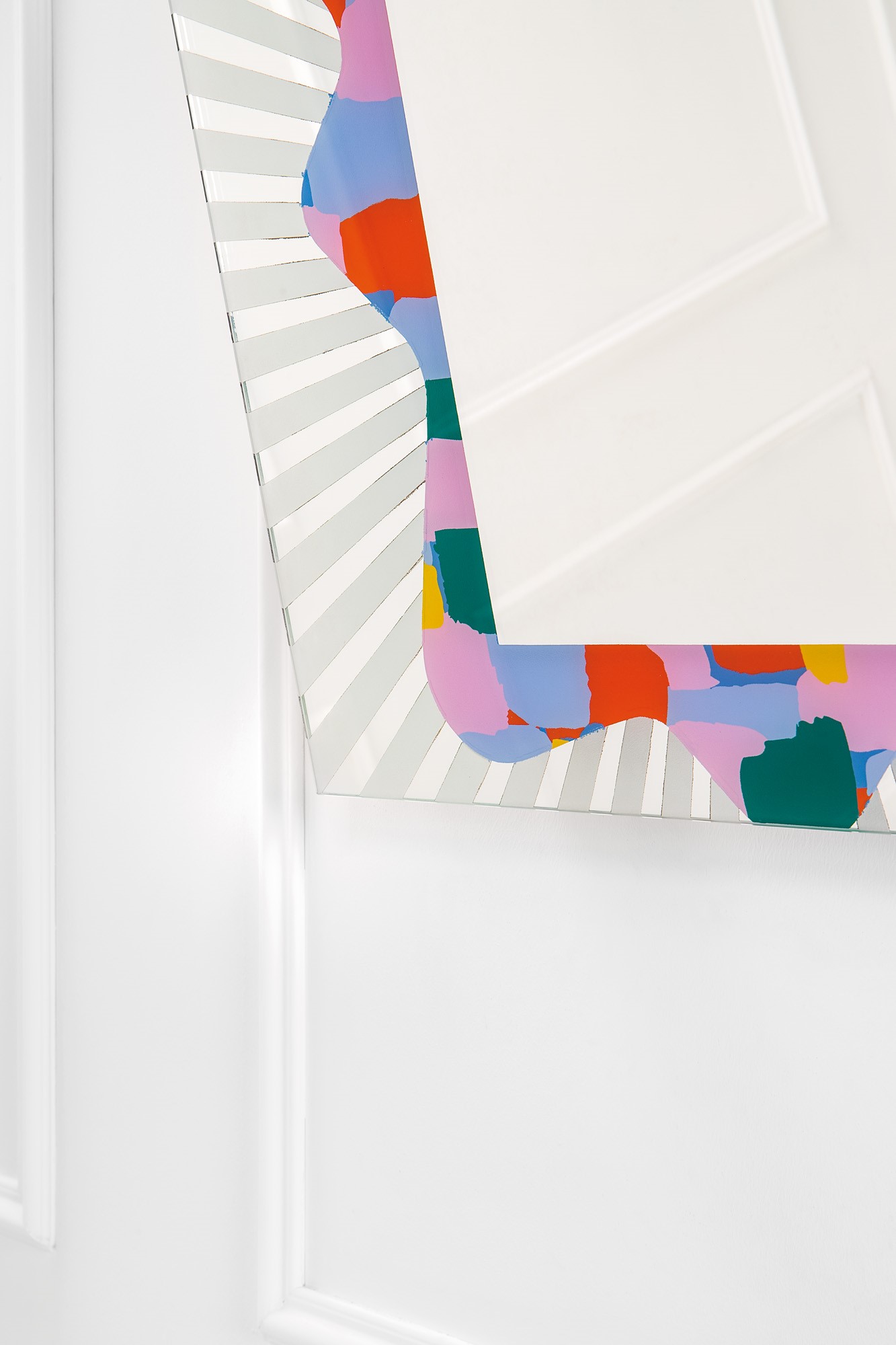 Alessandro Mendini, Juli Capella, Quim Larrea - Specchiera della Serie 33 Mirrors