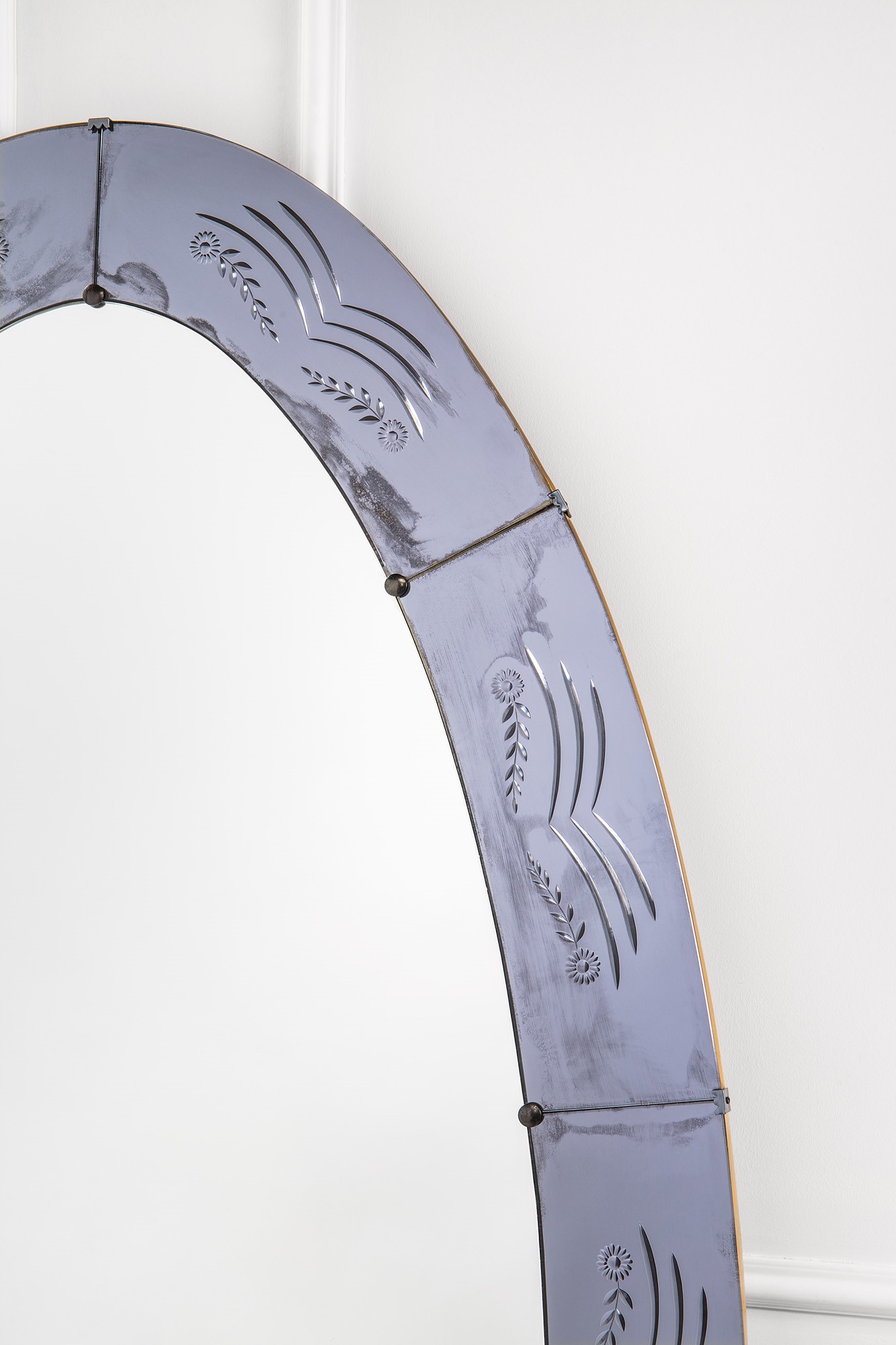 Grande specchiera fondo sala