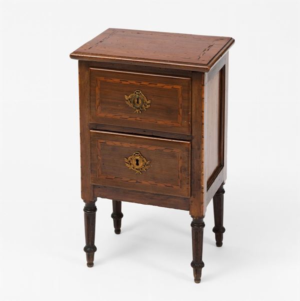 Comodino a due cassetti - inizi del XIX sec.  - Auction Antiques - Incanto Casa d'Aste e Galleria