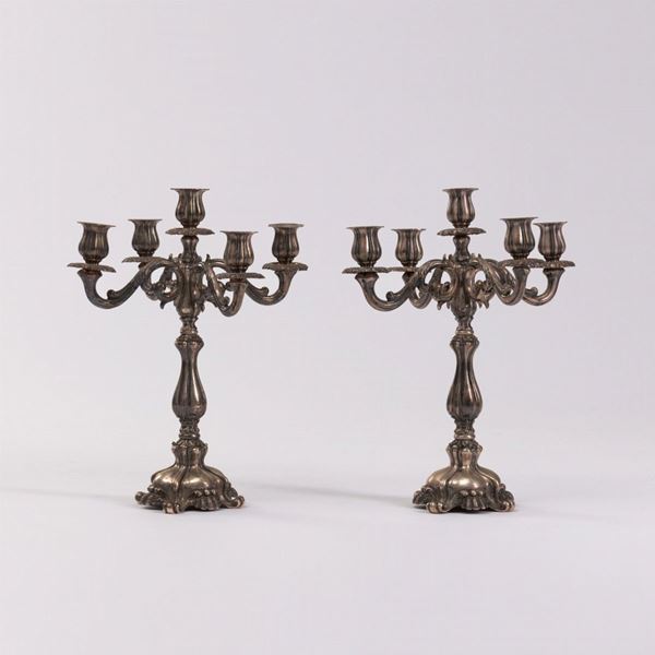 Due candelieri in argento