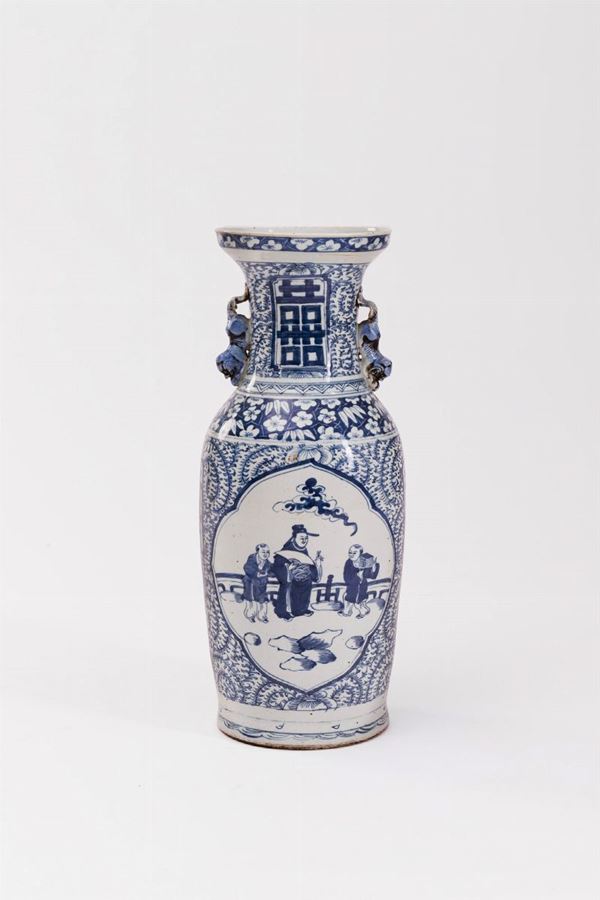 Vaso in porcellana bianca e blu - Cina XIX sec.  - Auction Antiques - Incanto Casa d'Aste e Galleria
