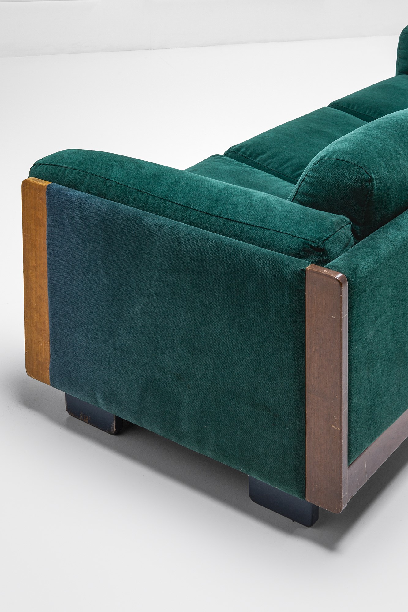 Divano a tre posti mod. 920