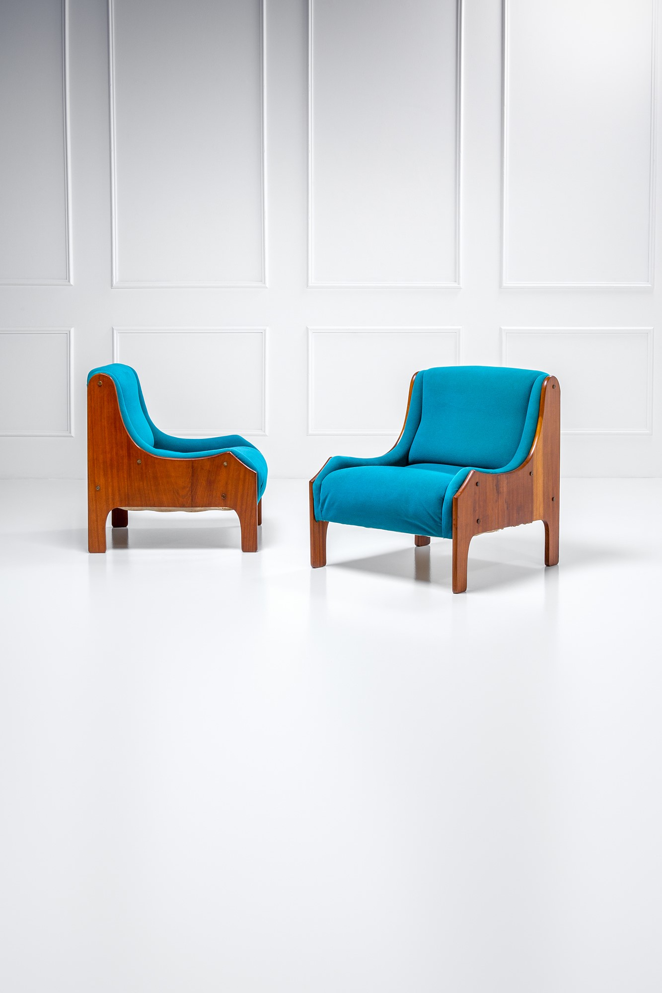 Due poltrone mod. Milord