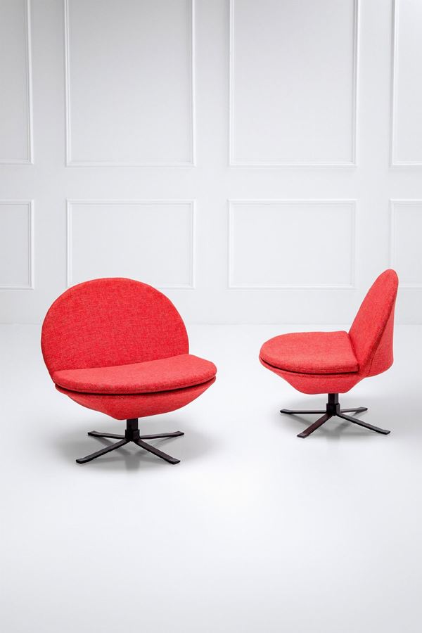 I.S.A. - Due poltroncine girevoli mod. 380 Olimpia