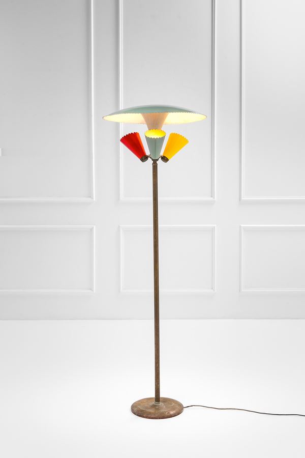 Lampada da terra a tre luci