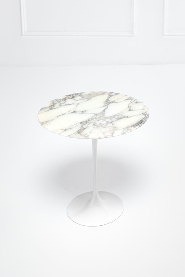 Eero Saarinen - Tavolino mod. Tulip della collezione Pedestal