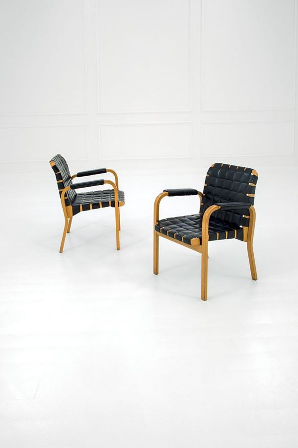 Due poltrone mod. 46
Legno di