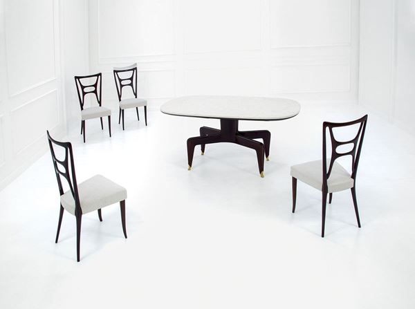 Guglielmo Ulrich (attr.) - Tavolo e quattro sedie
Legno 