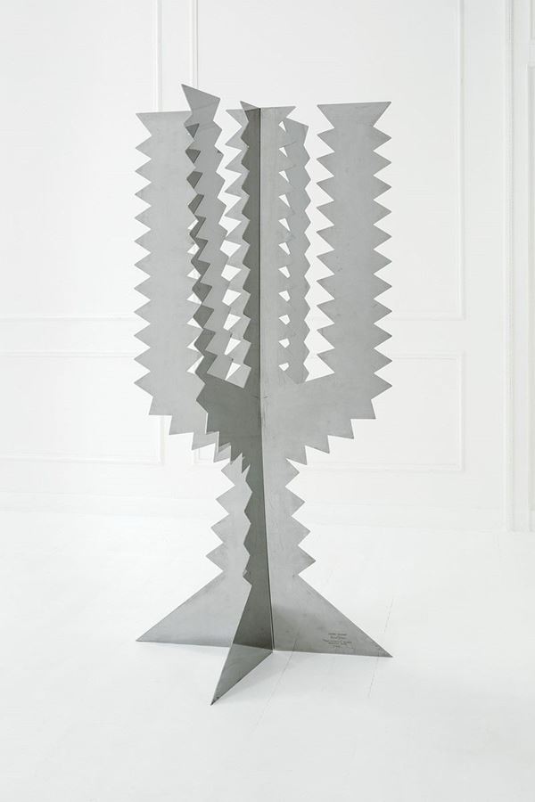 Dino Gavina : Fiori futuristi
Acciaio lucid  - Asta Design - Incanto Casa d'Aste e Galleria