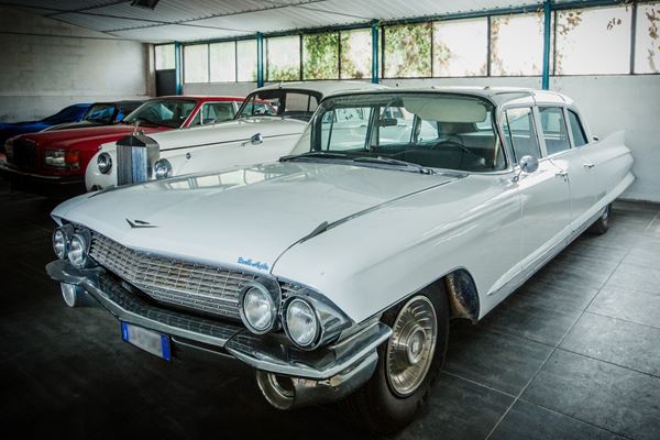 Cadillac - FleetWood Limousine