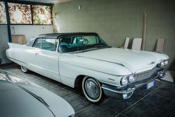 Cadillac - De Ville Convertible