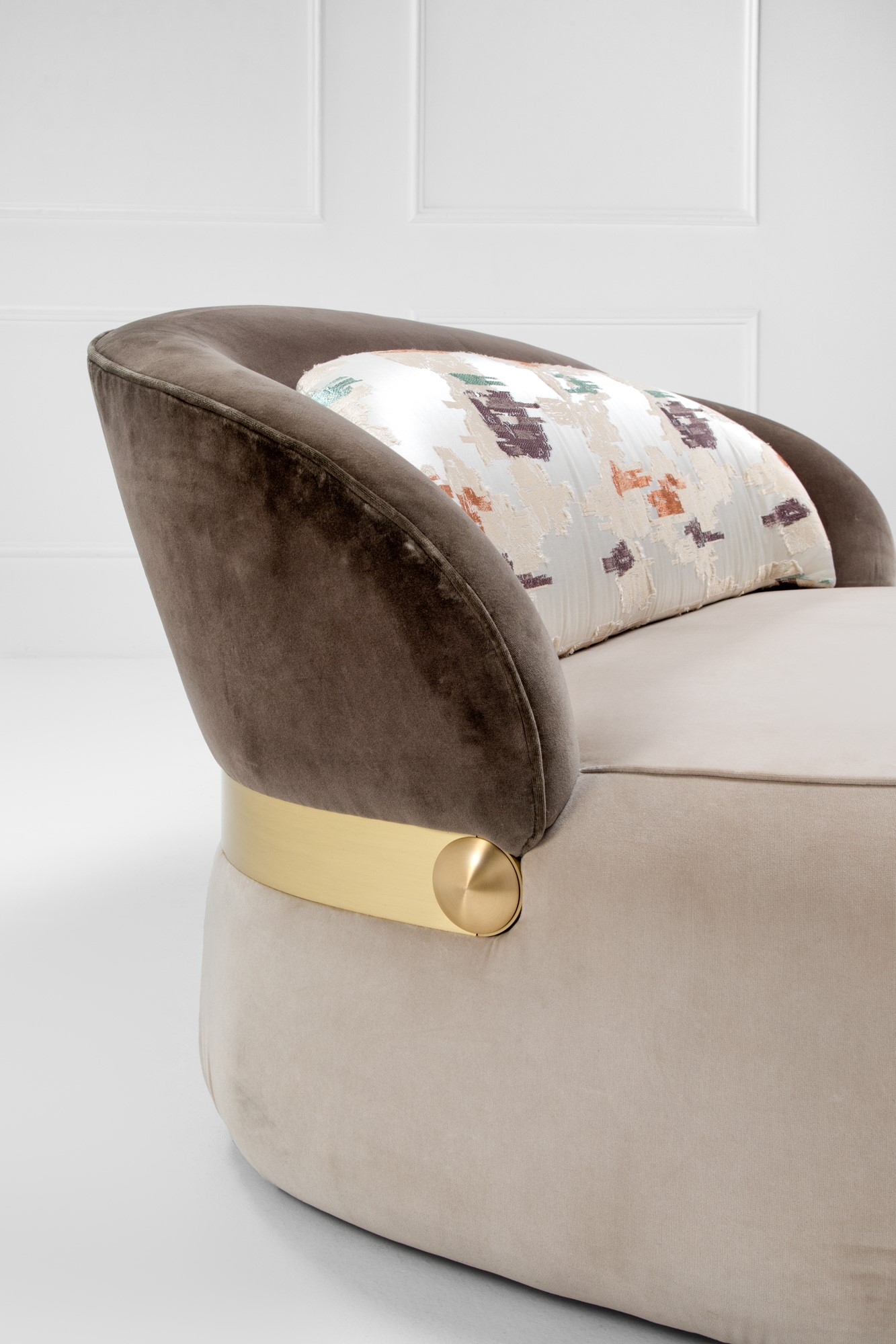 Cristina Celestino (design Attico) - Divano Mod. Visiera