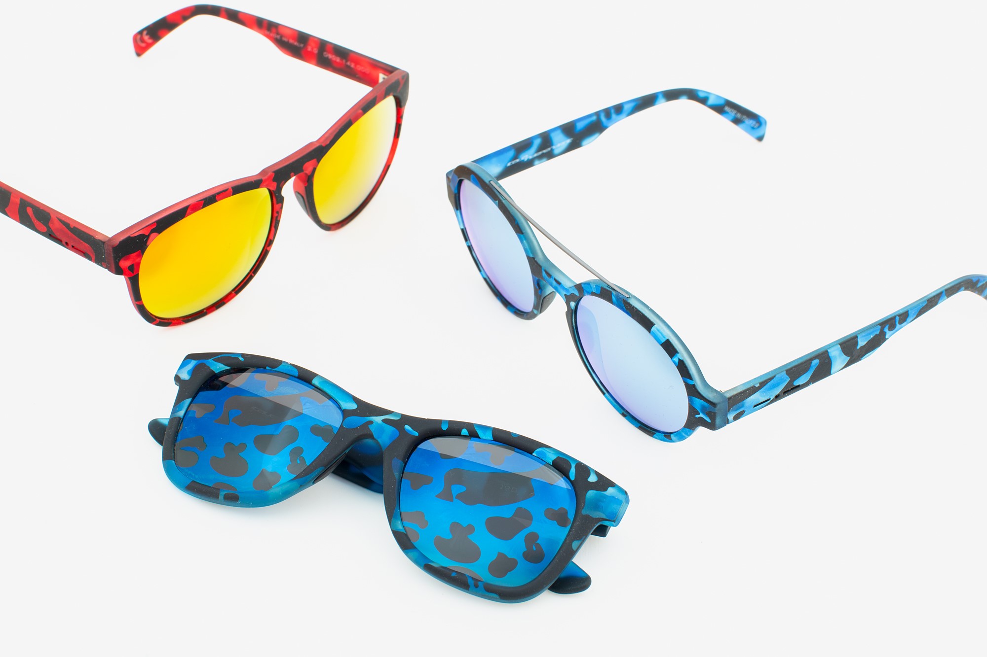 12 Sunglasses from the I-Plastik series