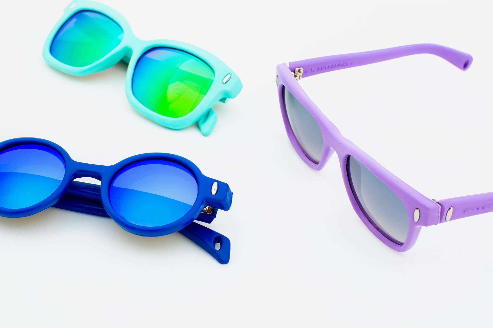 Italia Independent - 12 Sunglasses From The XL-extralight Series