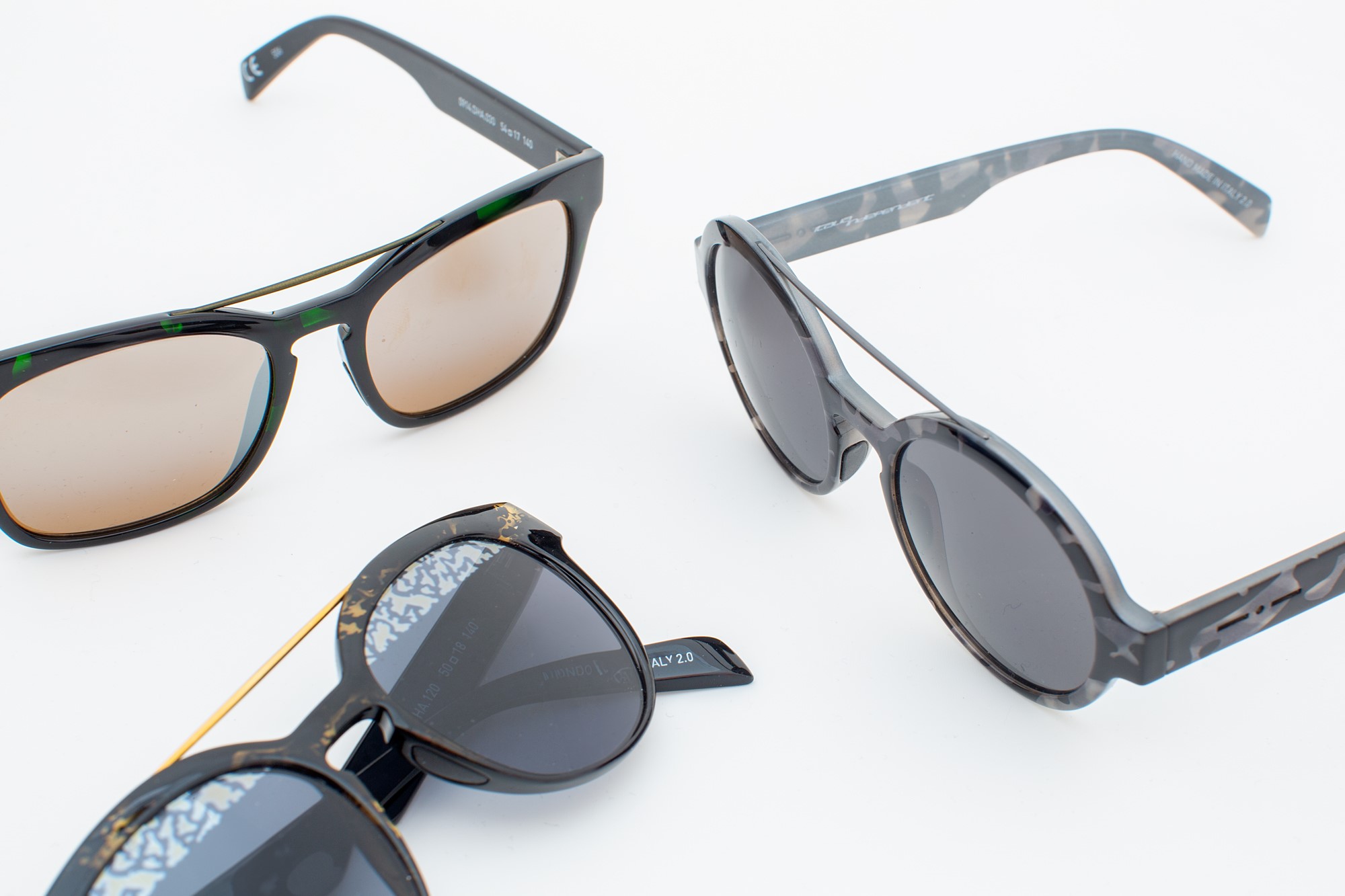 12 Sunglasses from the I-Plastik series