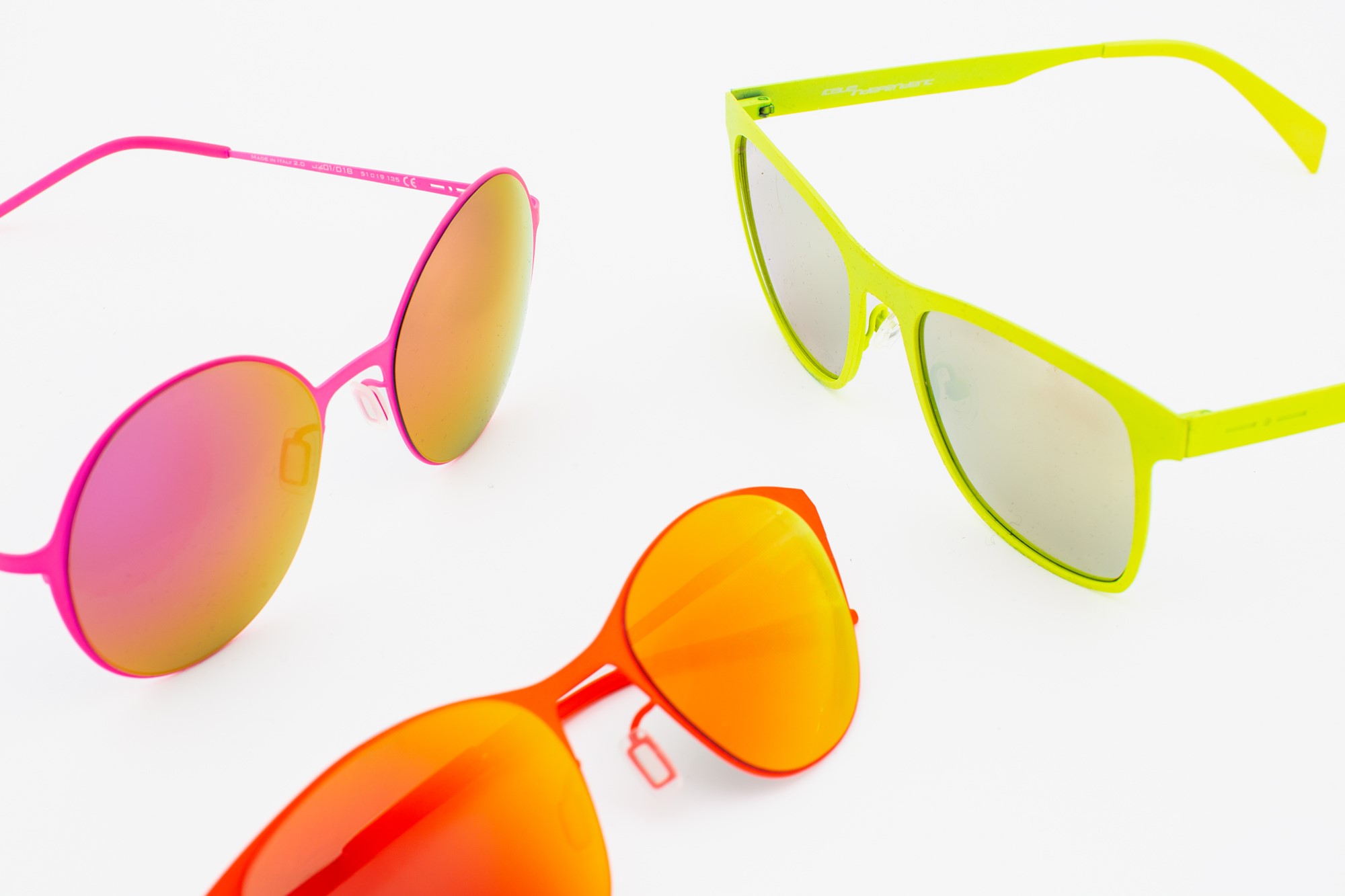 12 Sunglasses (warm shades)