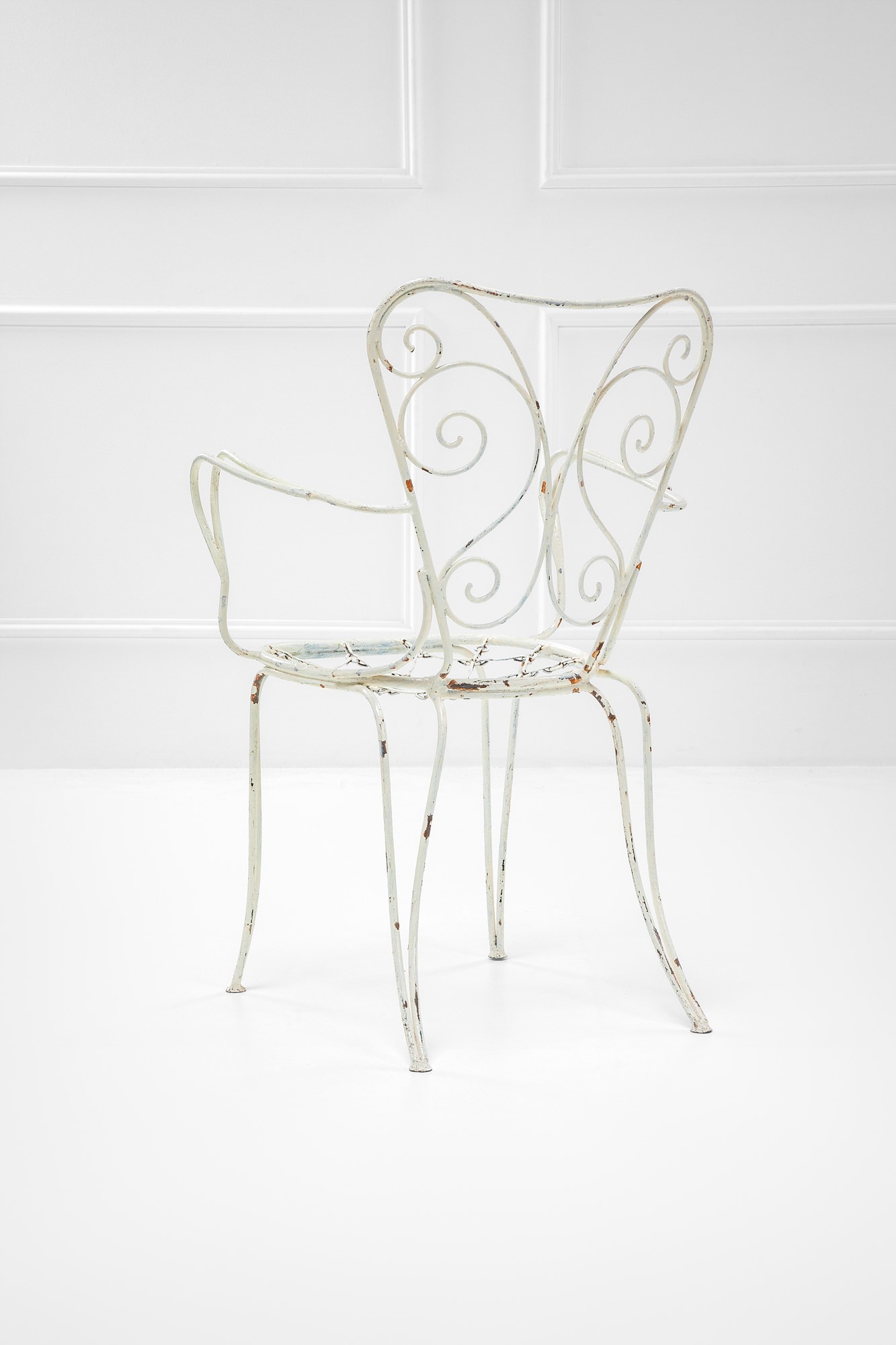 Due sedie e due poltrone da giardino