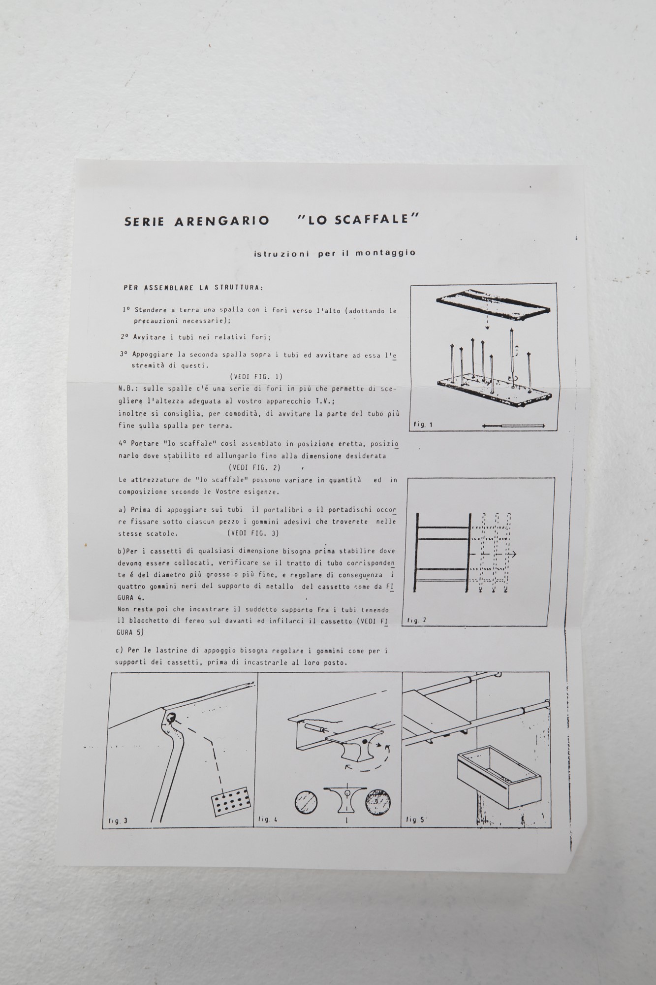 Elam Industria per L'arredamento - Mobile Stereo Estensibile Mod. lo Scaffale della Serie Arengar...
