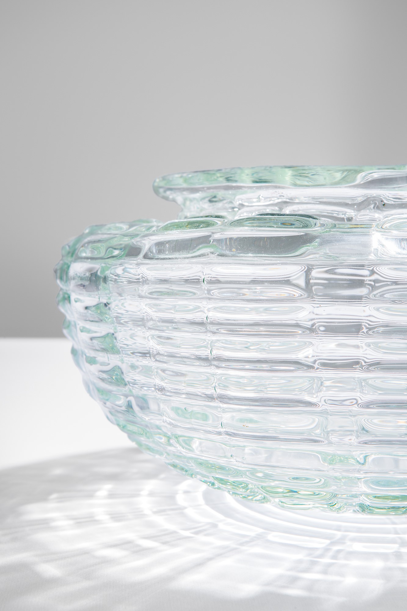 Vaso a costolature orizzontali