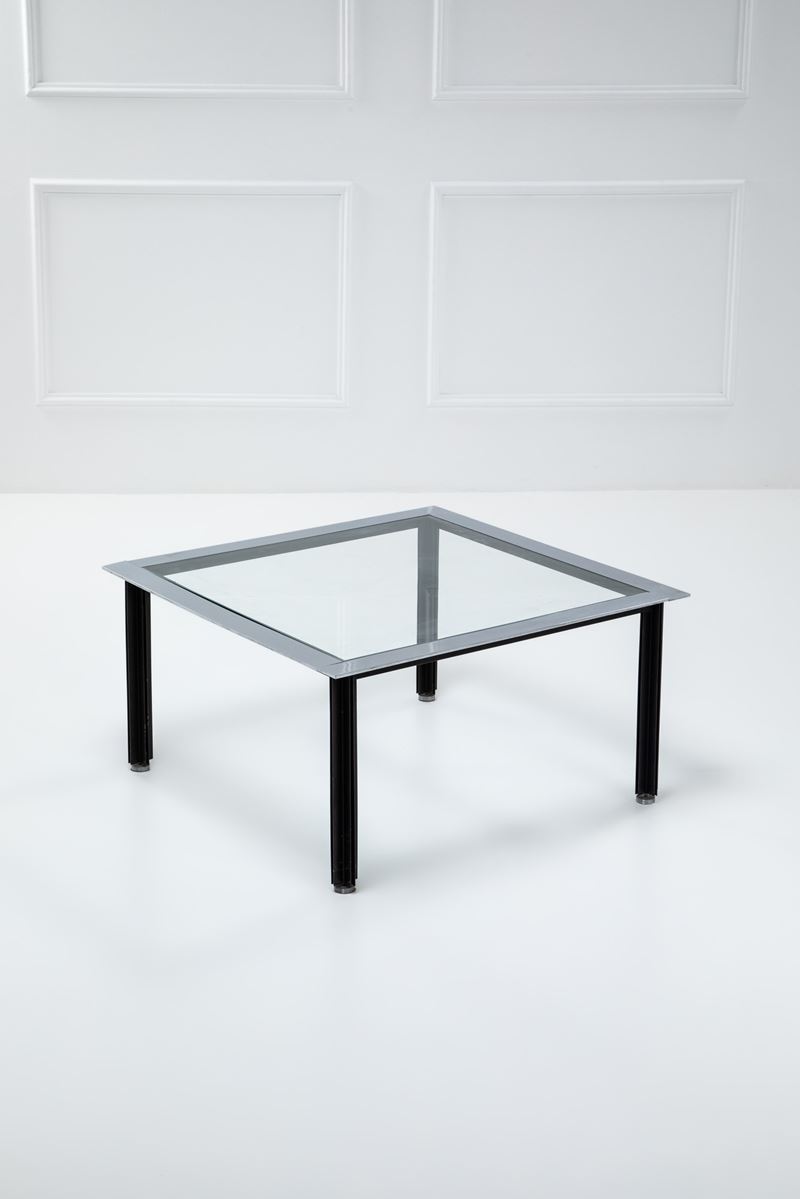 Tavolo basso della serie Fasce cromate mod. T10