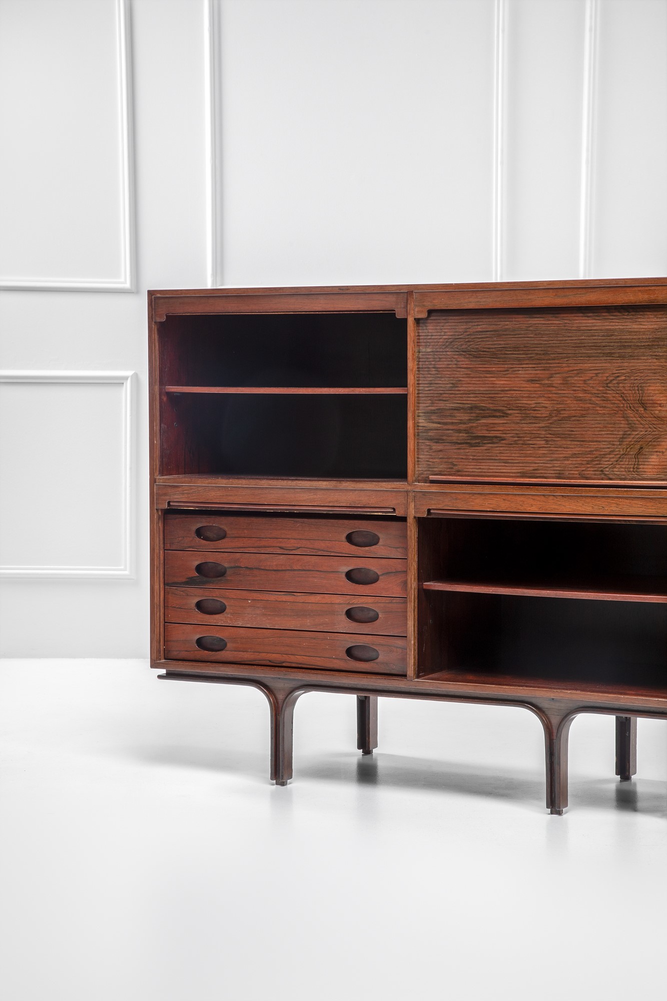 Gianfranco Frattini - Grande Credenza a Sei Scomparti
