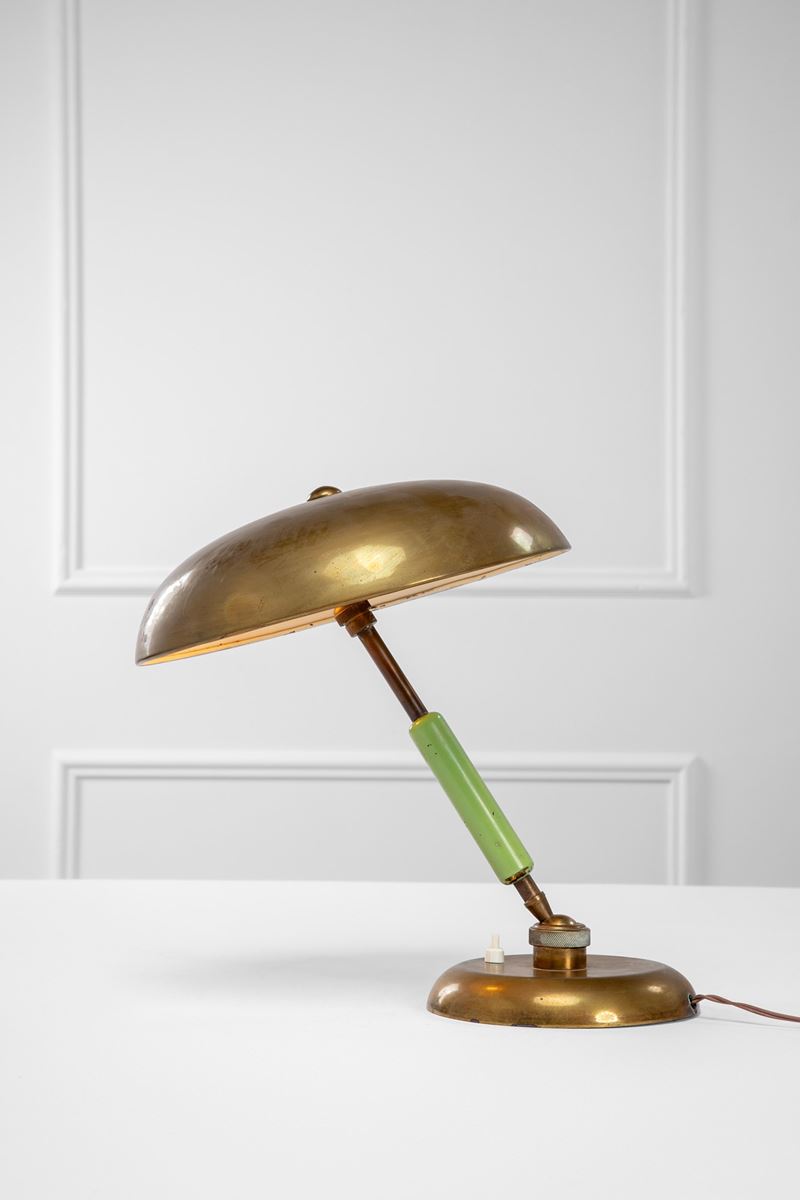 Lampada da tavolo orientabile