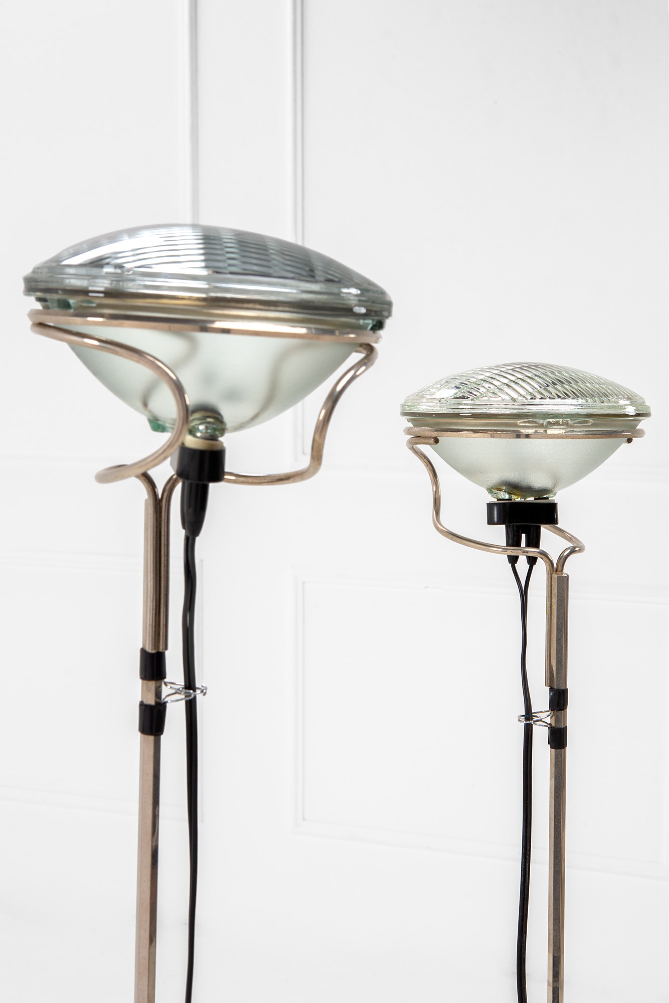 Achille e Pier Giacomo Castiglioni - Due Lampade da Terra Mod.toio