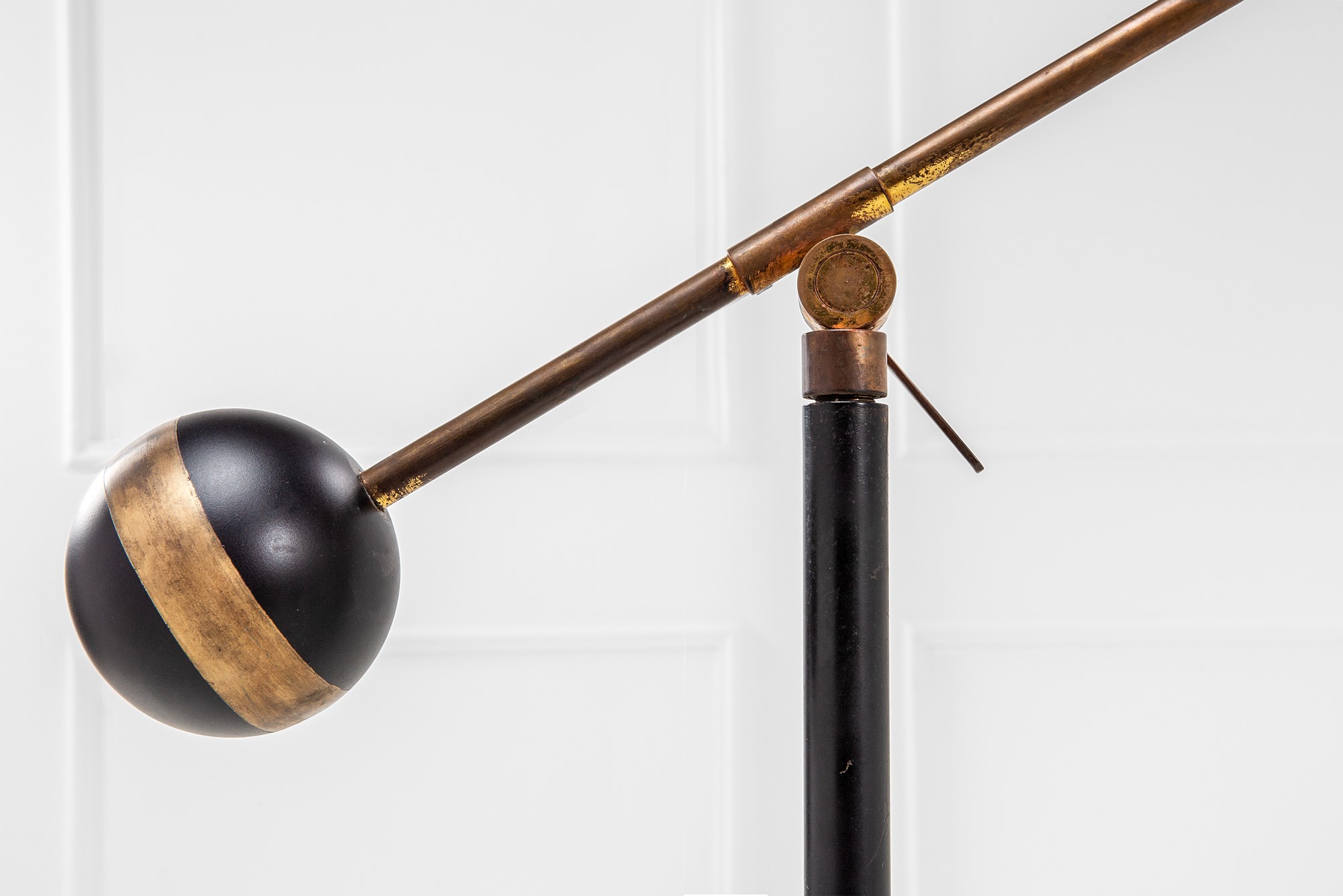 Lampada da terra orientabile